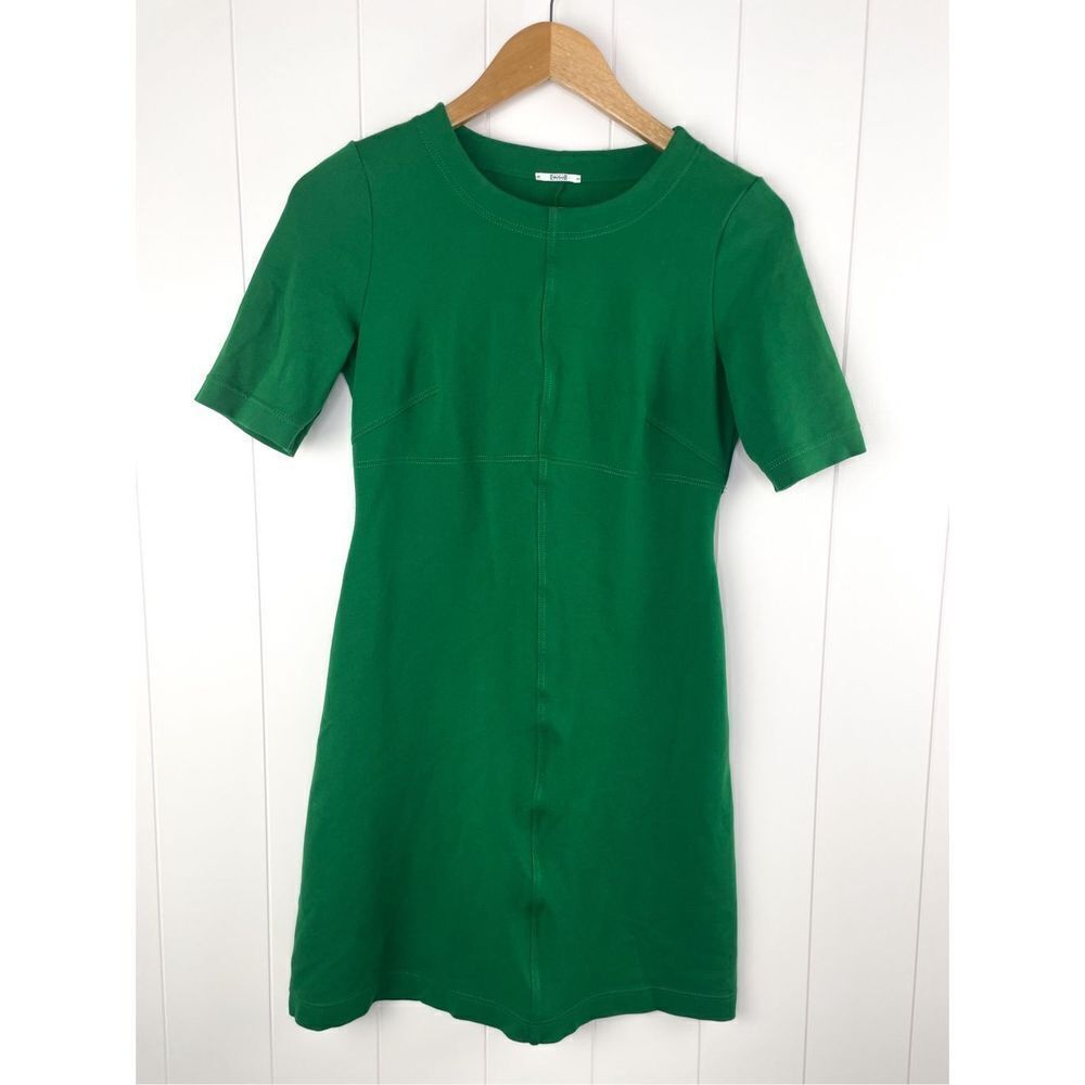 Wolford Green Professional Modest Sleek Minimalist Career Dress Size 38 (S)‎